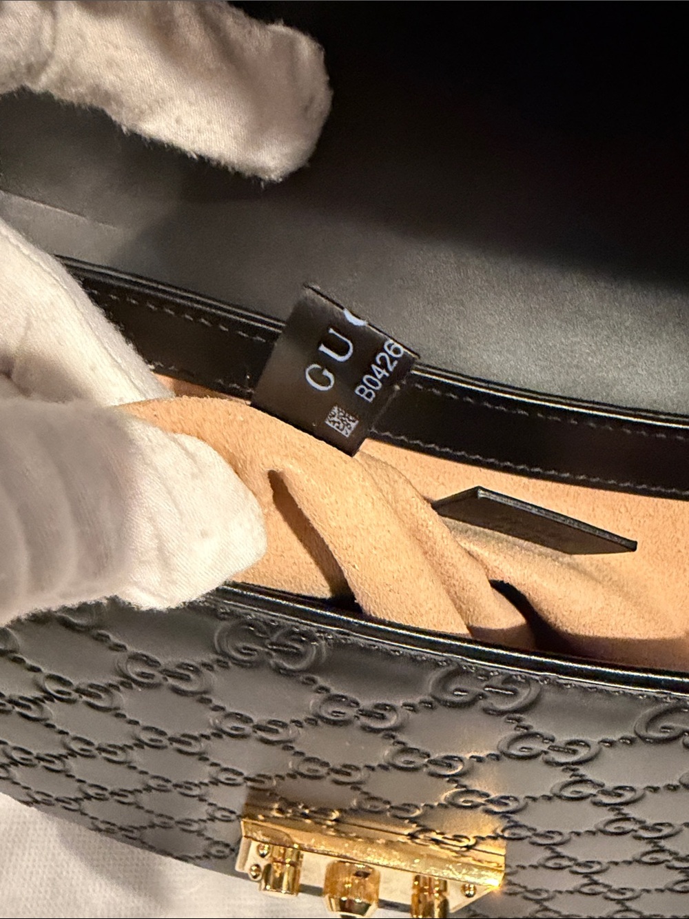 Authentic GUCCI Guccissima Padlock Leather Crossbody/Shoulder Bag - Picture 10 of 13